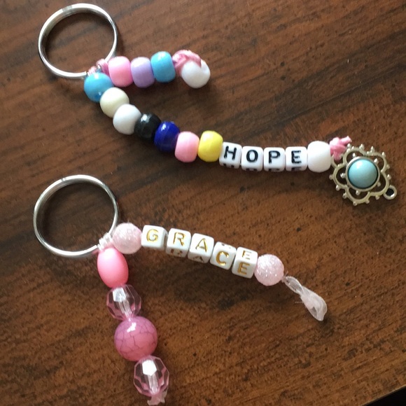⭐️ 2 Keychains - Picture 1 of 1